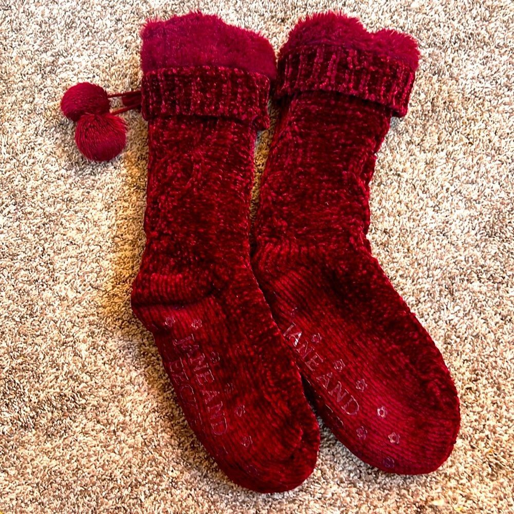 Jane and Bleecker Slipper Socks Red Cozy Comfy Soft Women One Size Winter Sherpa